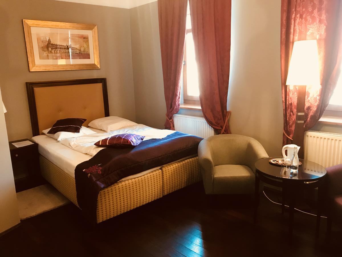 Restauracja - Hotel Mocca D'Oro Миколов Екстериор снимка